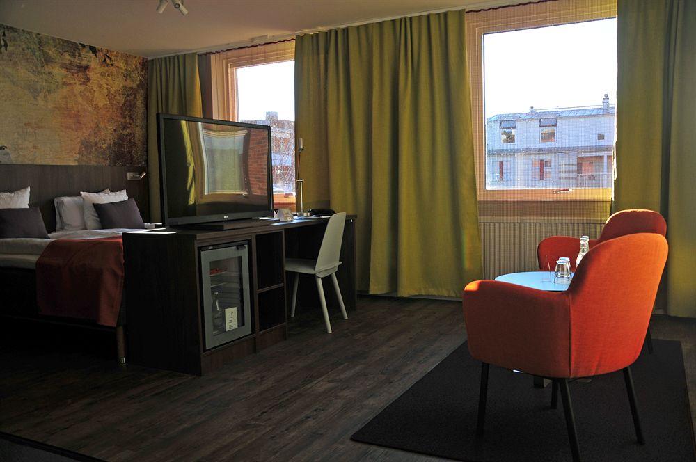 Profilhotels Savoy Йоншьопинг Екстериор снимка